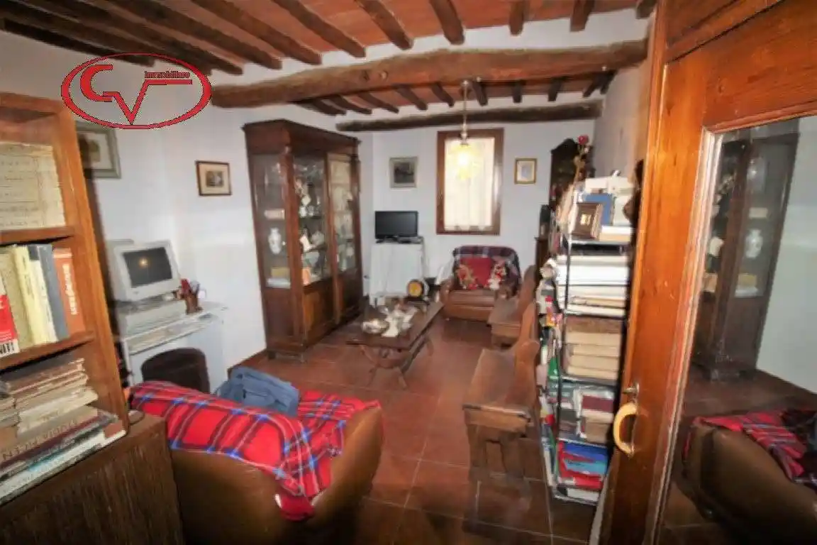 Casa indipendente in vendita a Montevarchi