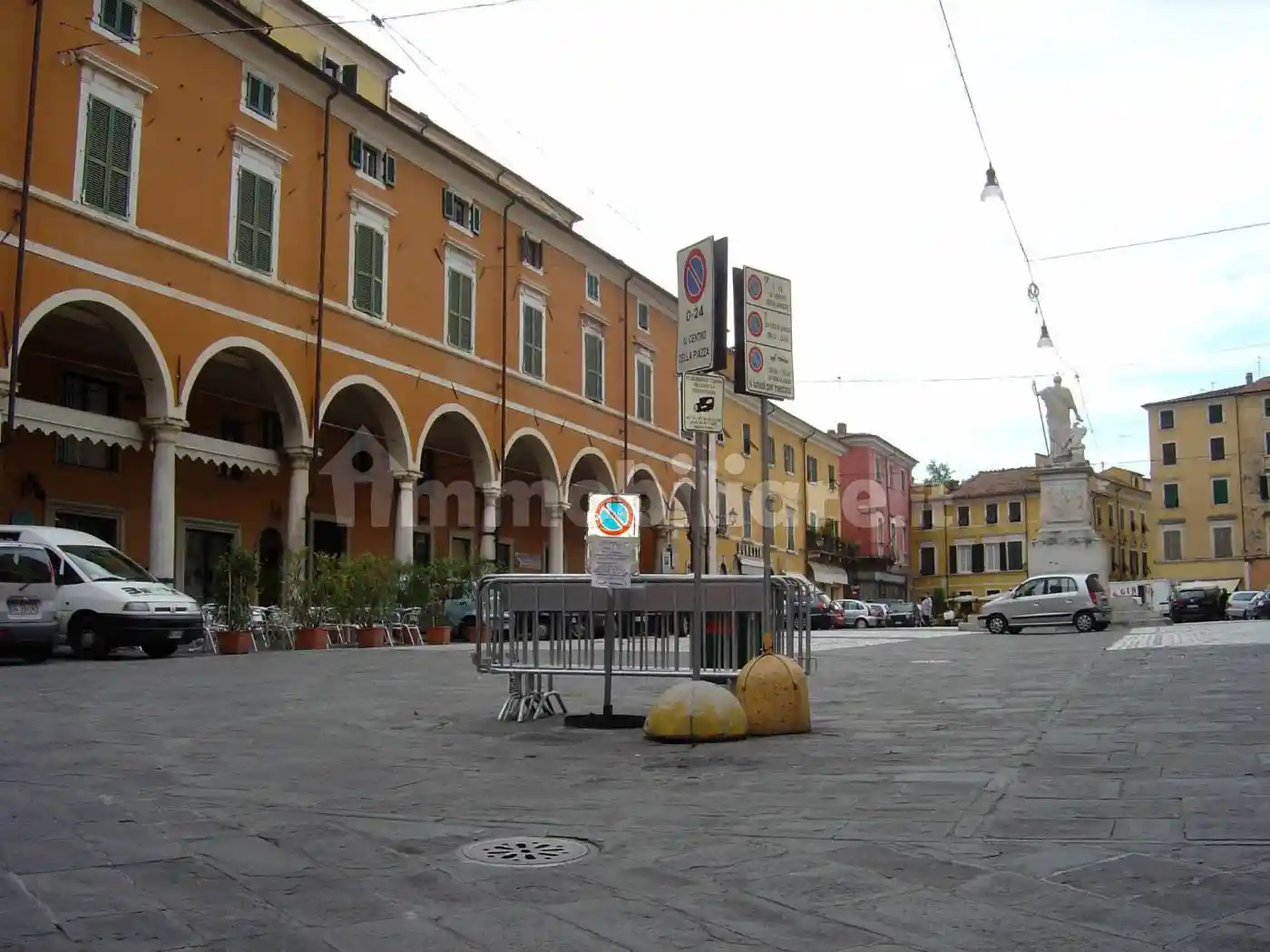 Appartamento in vendita a Carrara