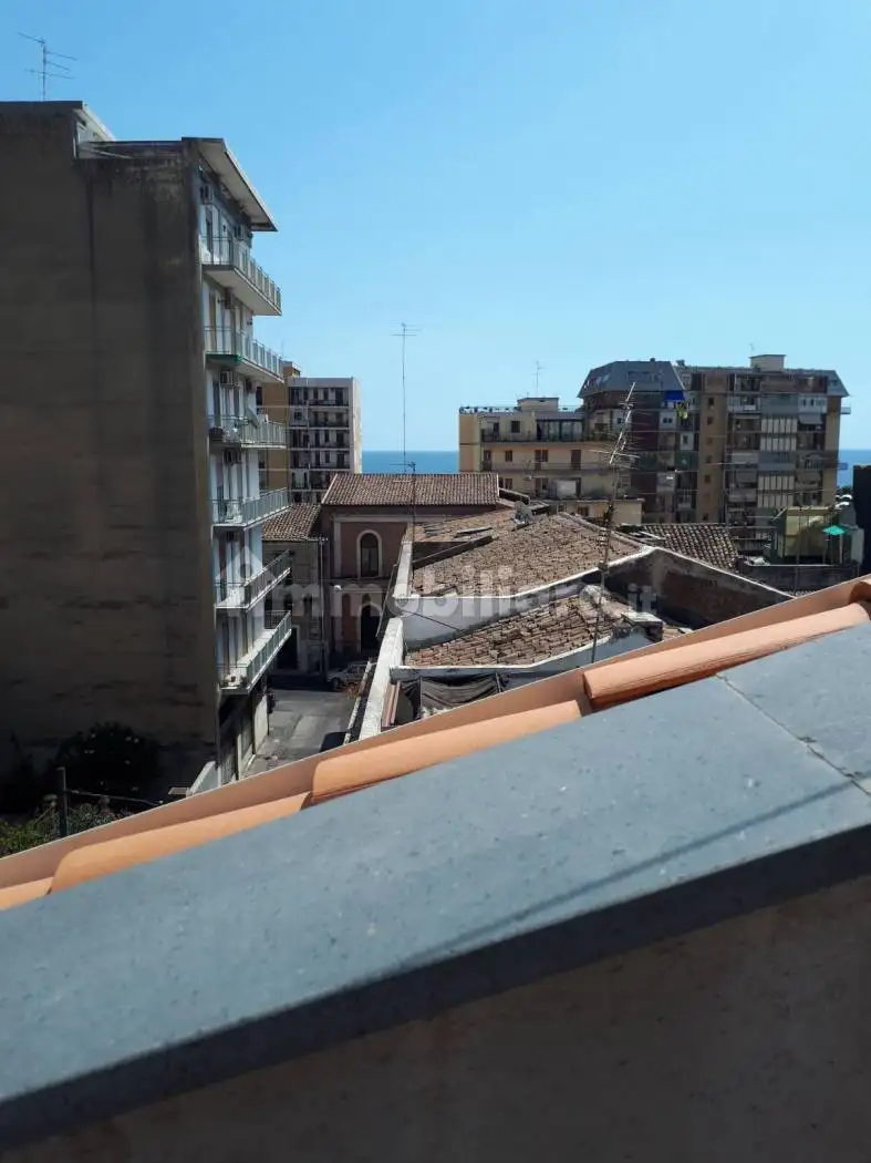 Attico - Mansarda in affitto a Catania