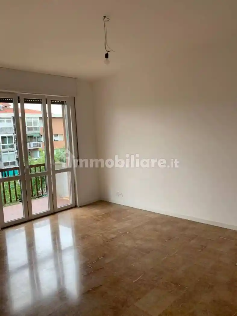 Bilocale via Giacomo Leopardi 16, Canovine, Bergamo - foto 2