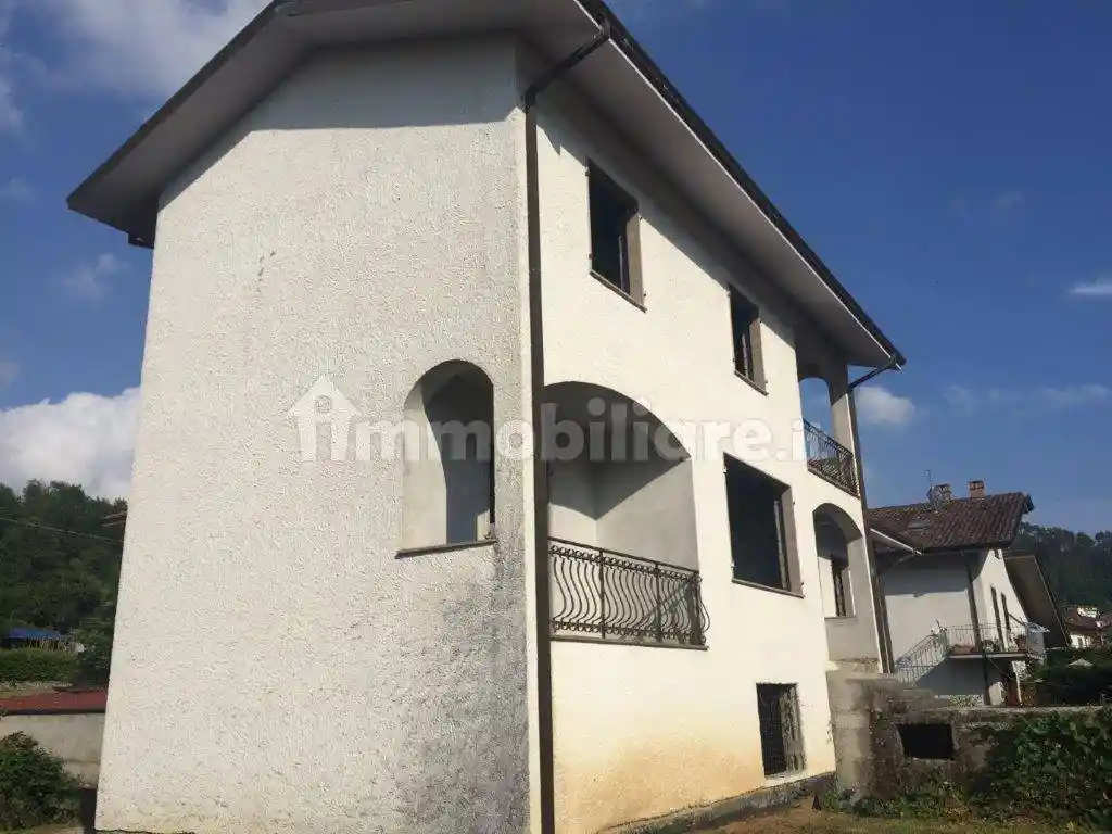 Villa in vendita a Riccò del Golfo di Spezia