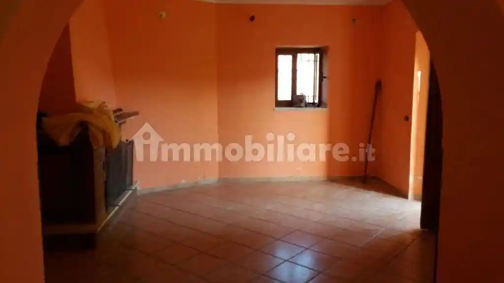 Casa indipendente in vendita a Marzi