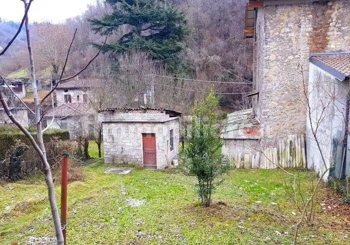 Casa indipendente in vendita a Cene