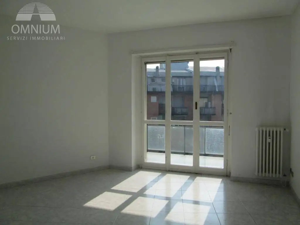 Bilocale buono stato, sesto piano, Centro, Cesano Boscone - foto 2