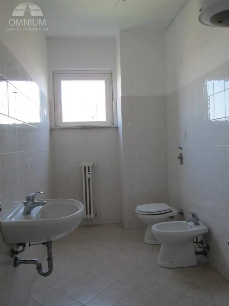 Bilocale buono stato, sesto piano, Centro, Cesano Boscone - foto 5