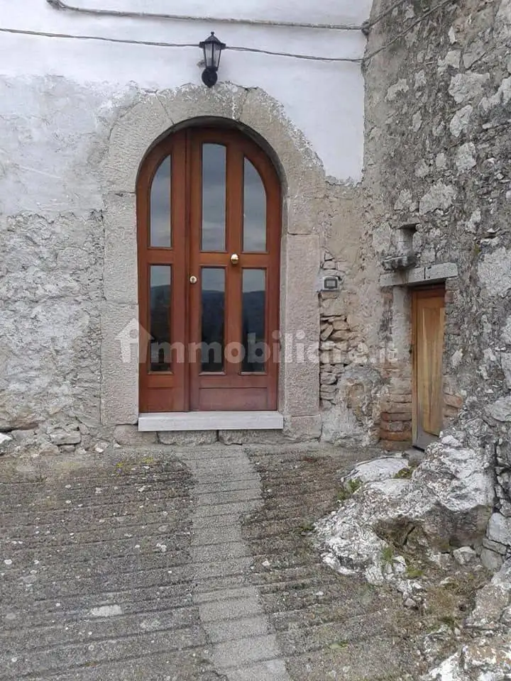 Palazzo - Edificio in vendita a Morcone