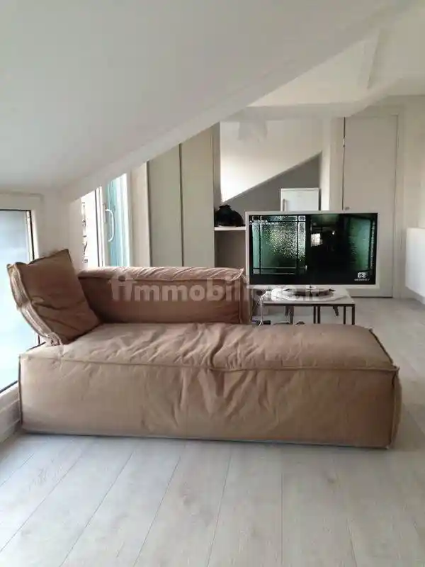 Attico - Mansarda in affitto a Milano