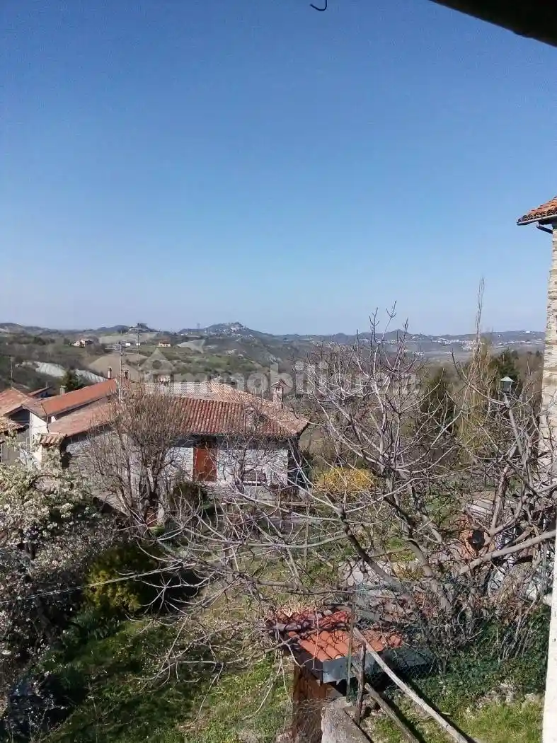 Casa indipendente in vendita a Mornese