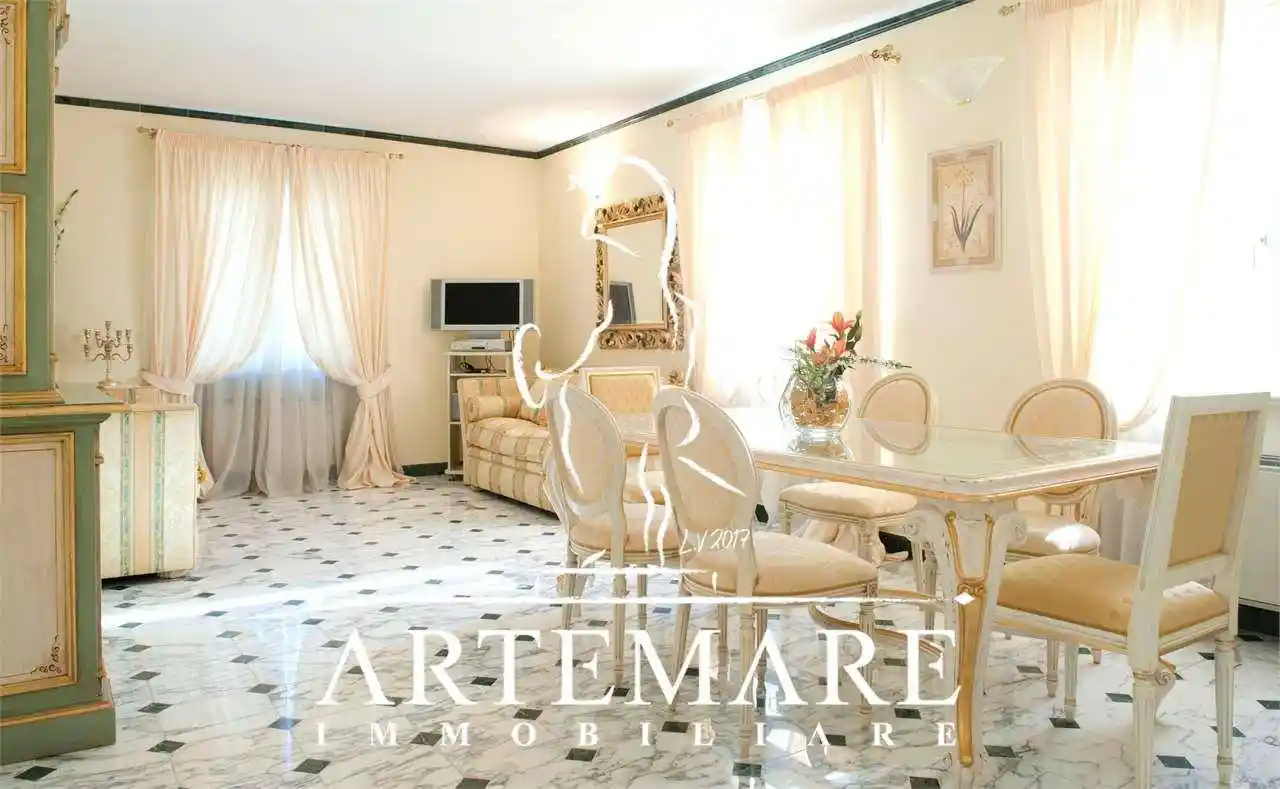 Appartamento in vendita a Pietrasanta