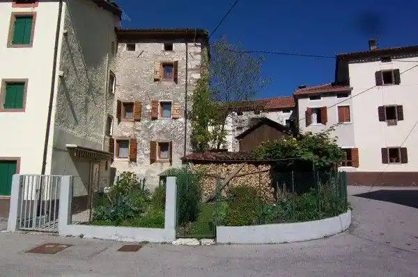 Casa indipendente in vendita a Alpago