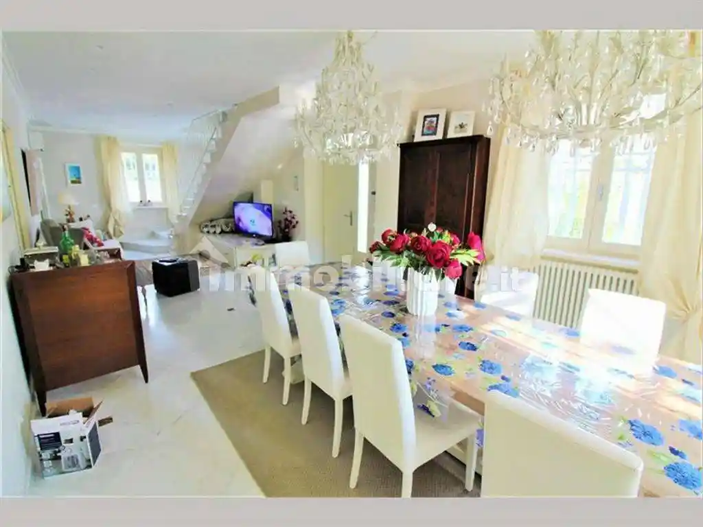 Villa in vendita a Forte dei Marmi