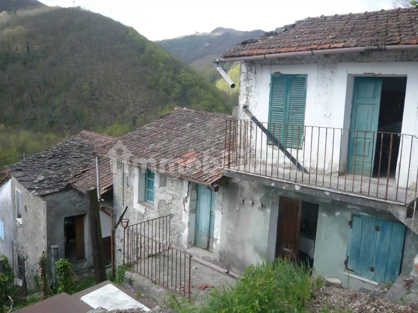 Rustico - Casale in vendita a Pontremoli