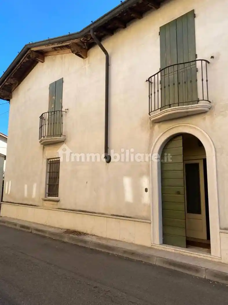 Villa in vendita a Verolavecchia