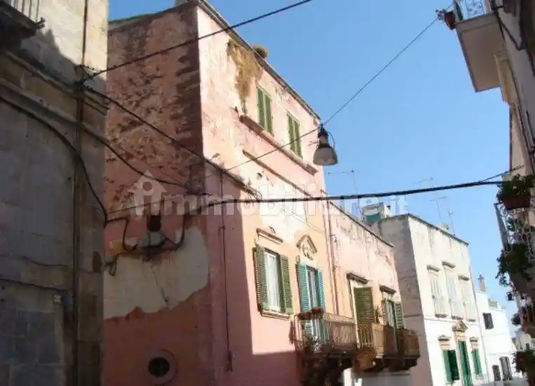 Palazzo - Edificio in vendita a Ostuni