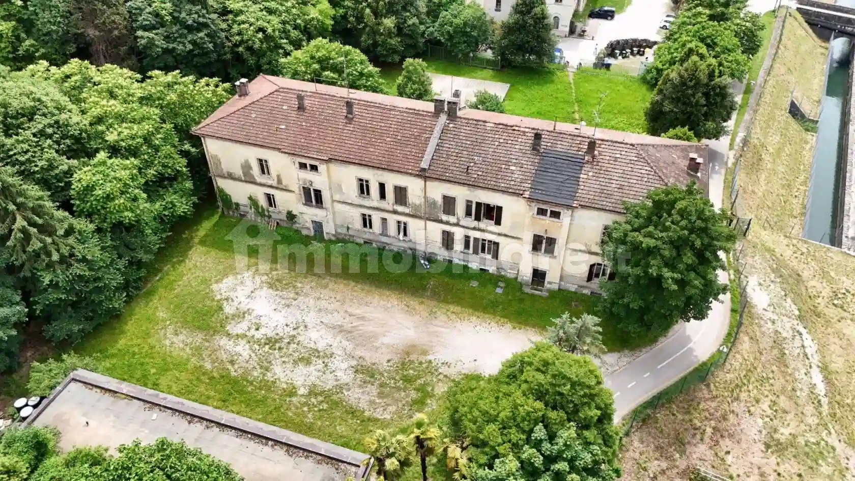 Palazzo - Edificio - foto 2