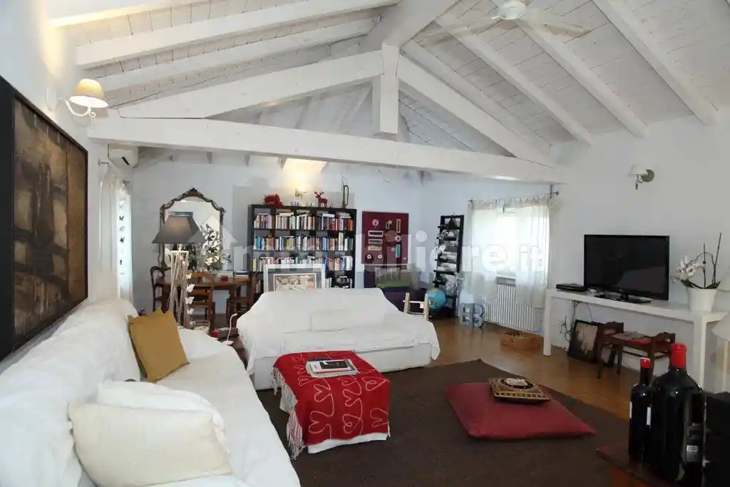 Rustico - Casale in vendita a Dormelletto