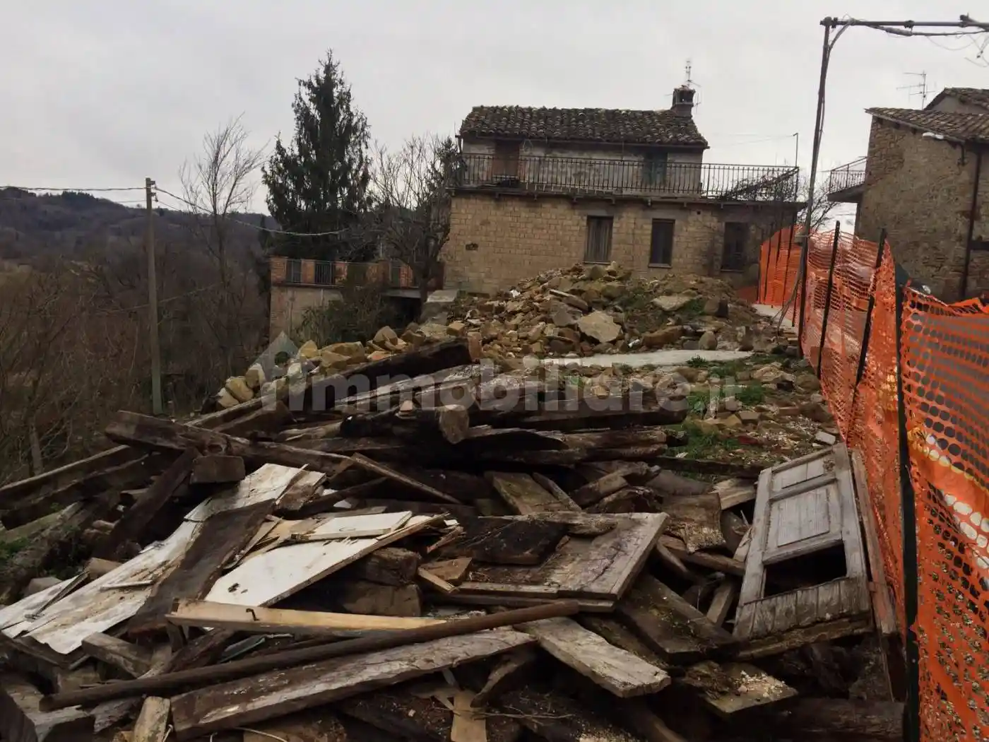 Rustico - Casale in vendita a Amandola