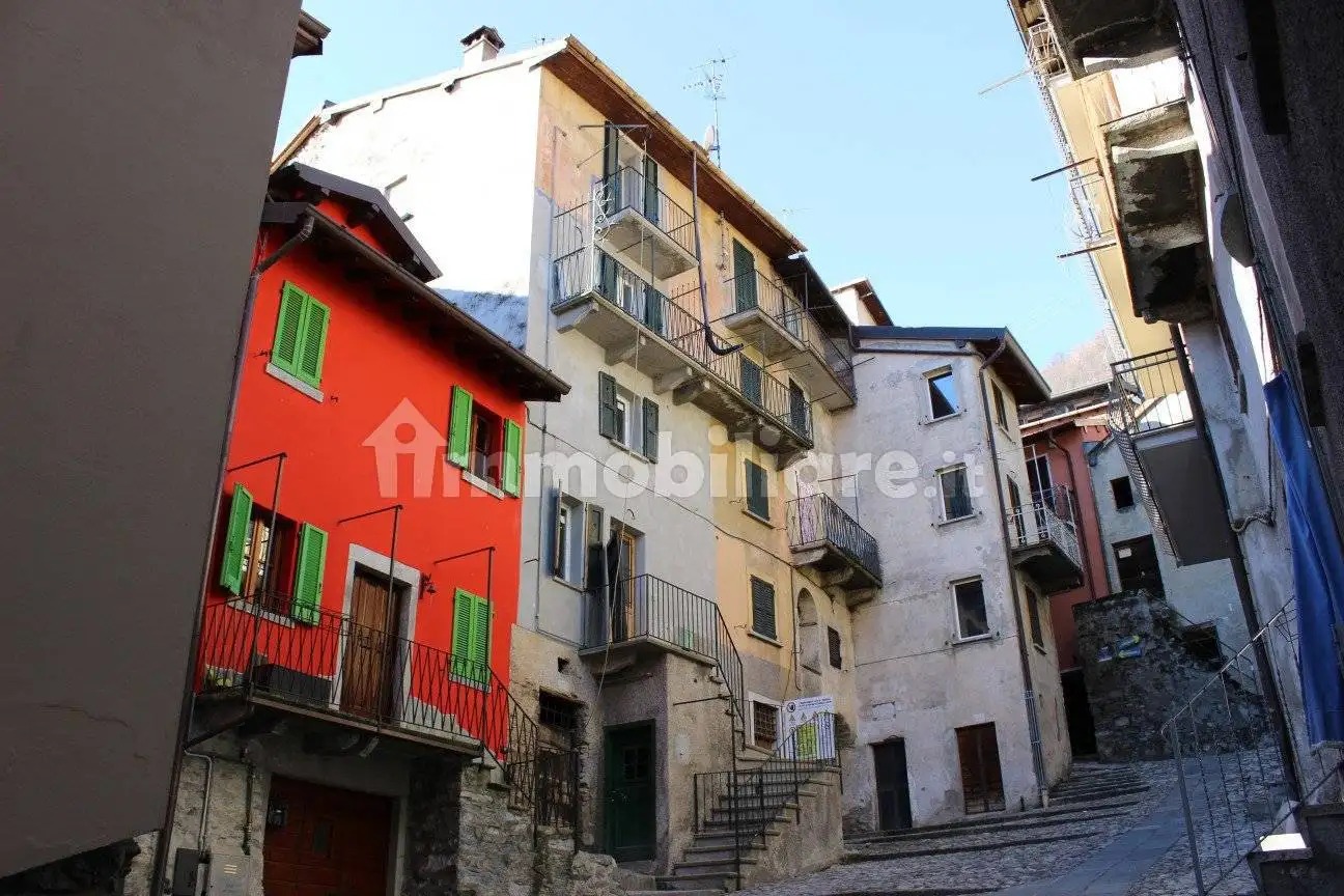 Casale via Strada Cappella 18, Colonno - foto 2