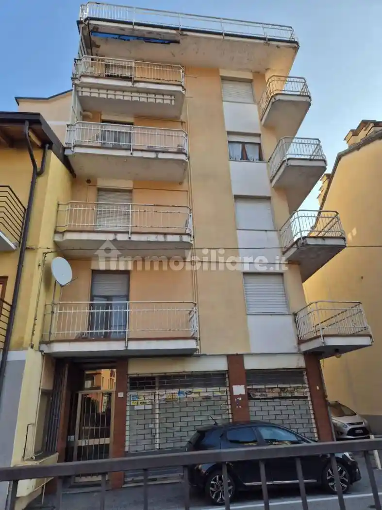 Appartamento in vendita a Serravalle Sesia