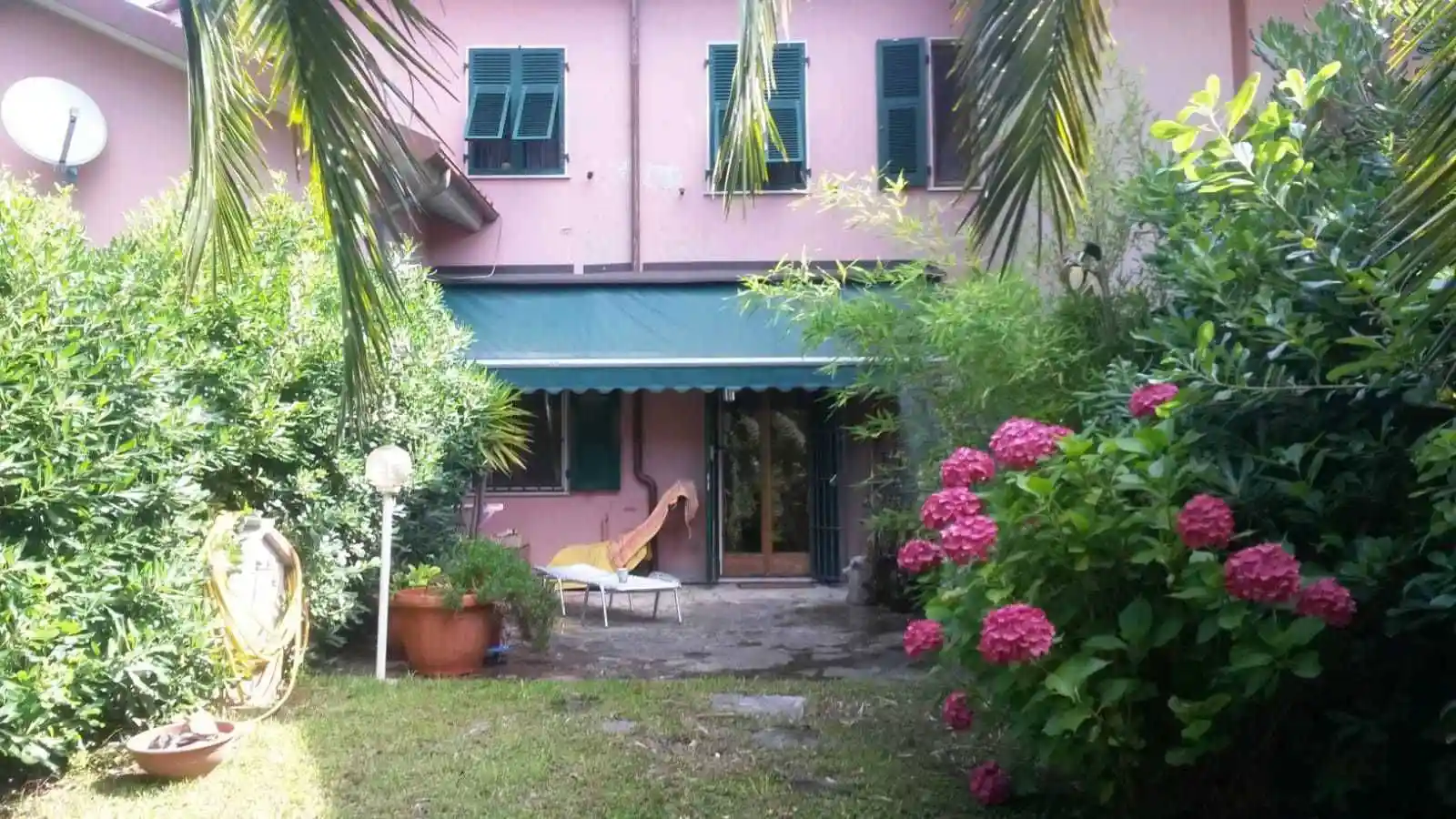 Casa indipendente in vendita a Ameglia