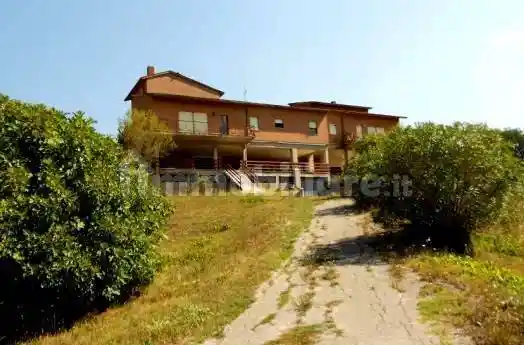 Villa in vendita a Stroncone