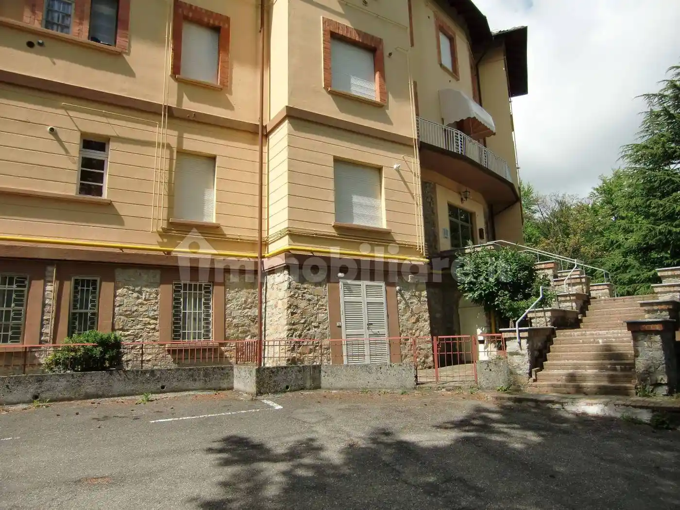 Appartamento in vendita a Fabbrica Curone