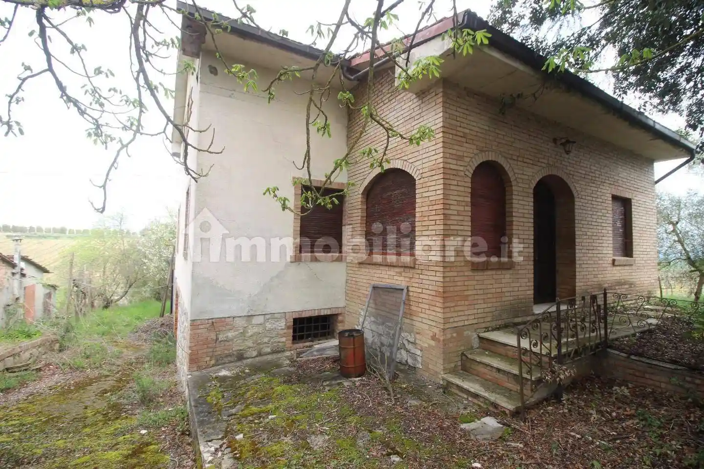 Villa in vendita a Monteroni d'Arbia
