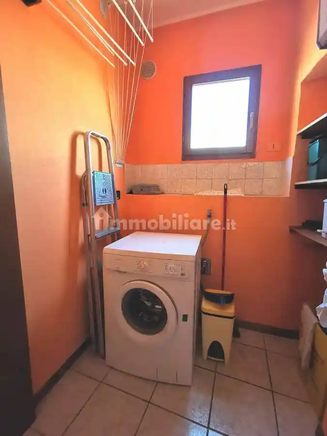 Trilocale via Santuario di Oropa, Favaro, Biella - foto 5