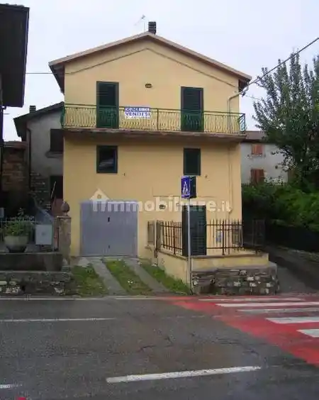 Casa indipendente in vendita a Villa Minozzo