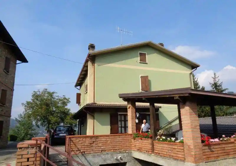 Casa indipendente in vendita a Montefiorino