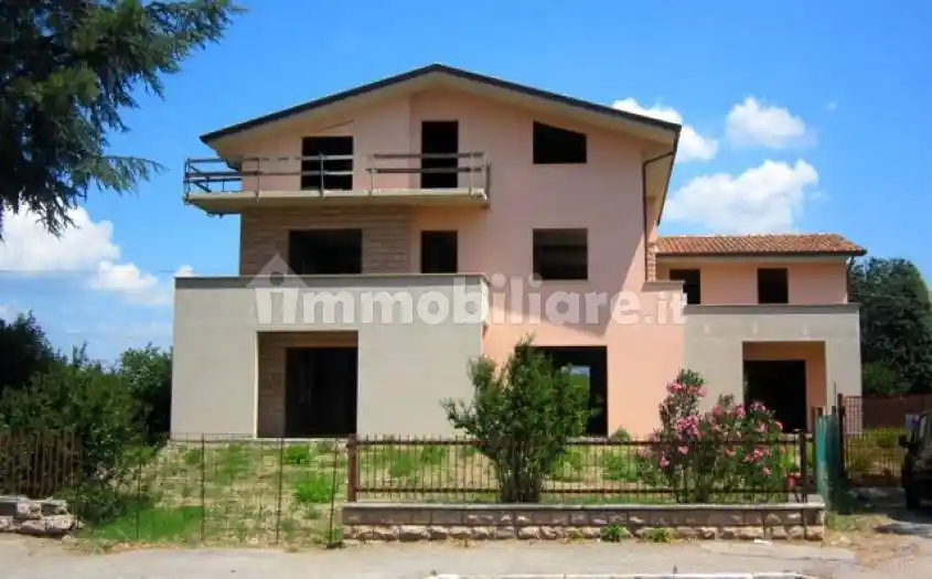 Palazzo - Edificio in vendita a Bastia Umbra