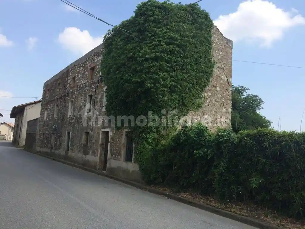 Rustico - Casale in vendita a Martignacco