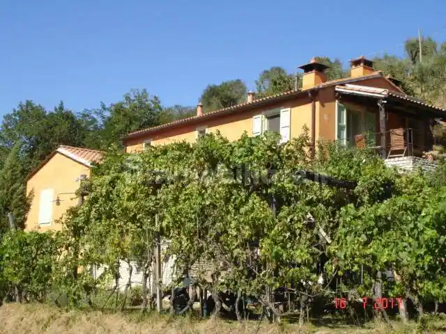 Villa in vendita a Vezzano Ligure