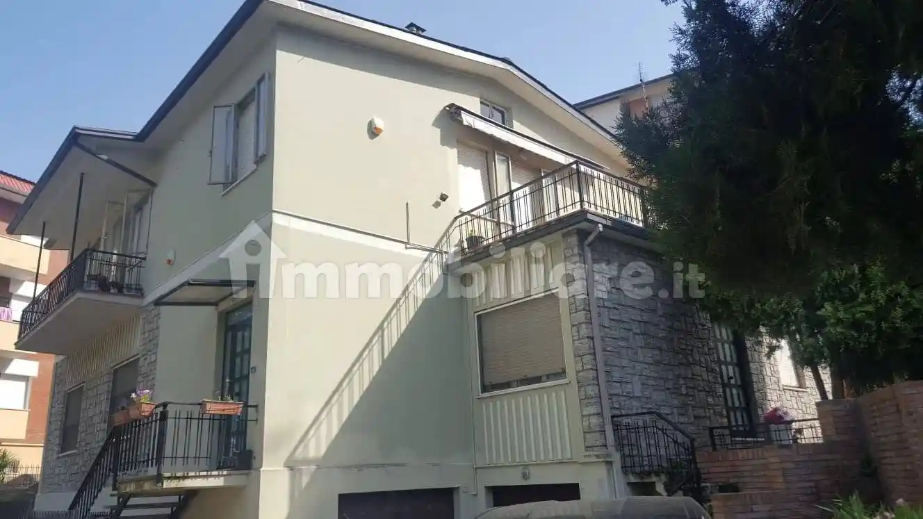 Villa in vendita a Loreto