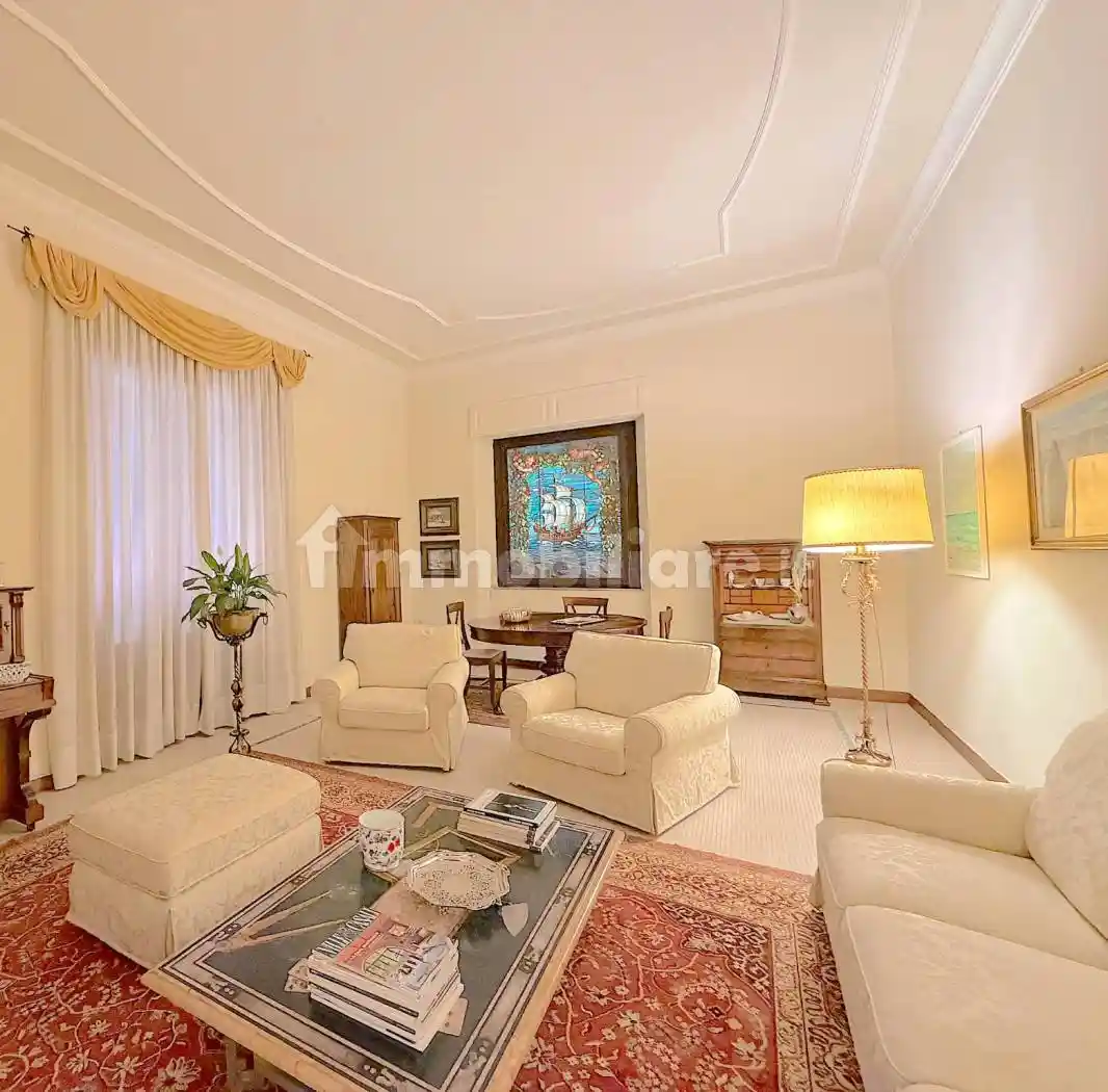 Villa in vendita a Uzzano