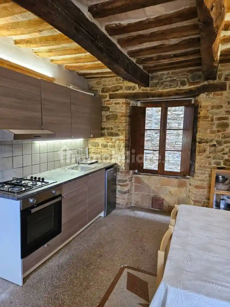 Palazzo - Edificio in vendita a Staffolo