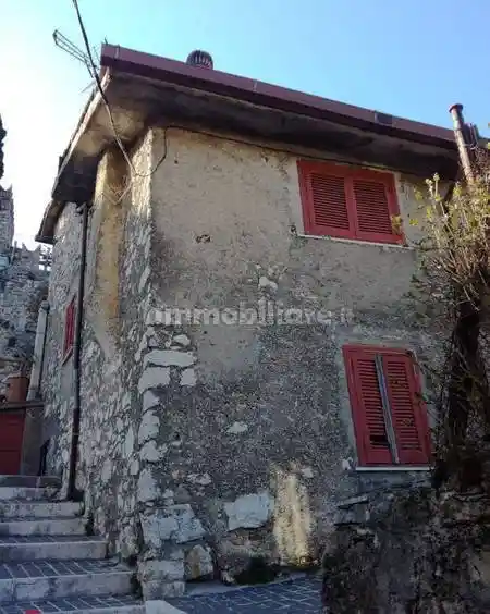 Casa indipendente in vendita a Torre Cajetani