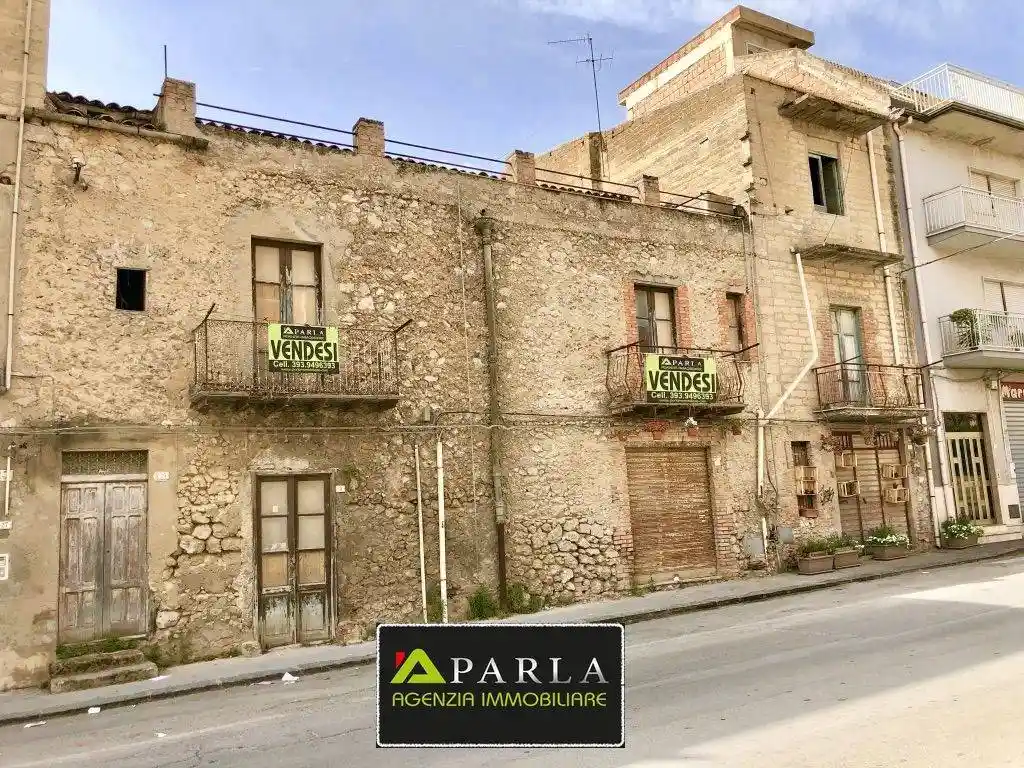 Palazzo - Edificio in vendita a Canicattì