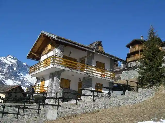Rustico - Casale in affitto a Valtournenche