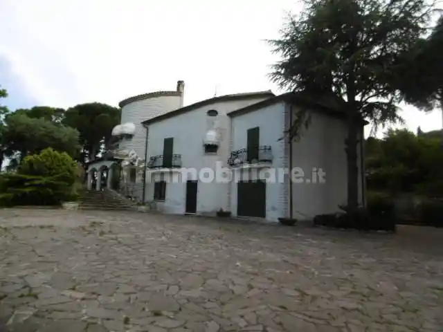Villa in vendita a Sant'Elpidio a Mare