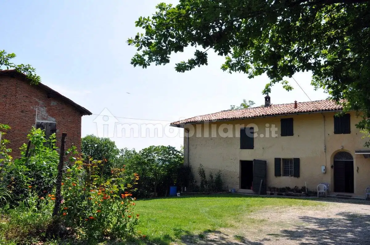 Rustico - Casale in vendita a Pianoro