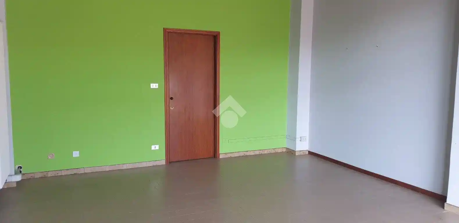 Open space via lanzo, Centro, Ciriè - foto 3