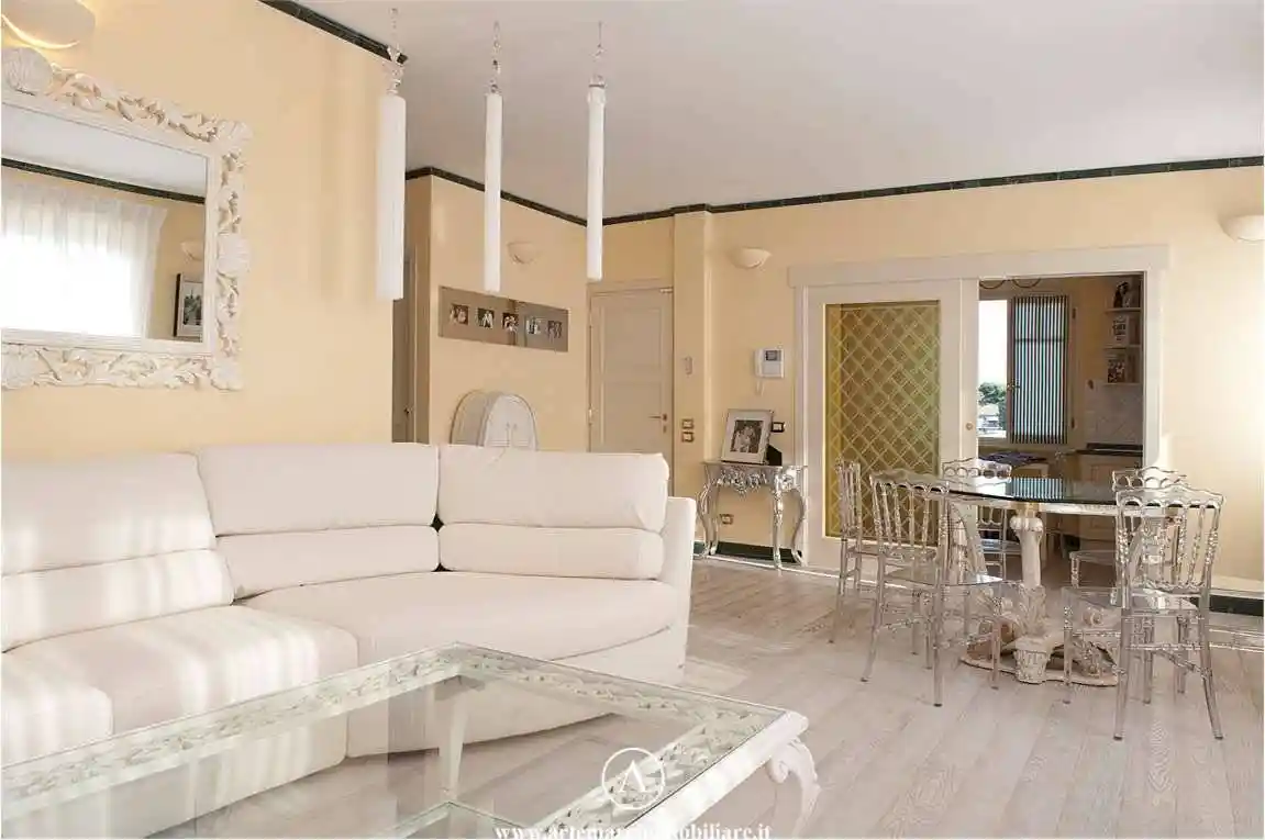 Attico - Mansarda in vendita a Pietrasanta