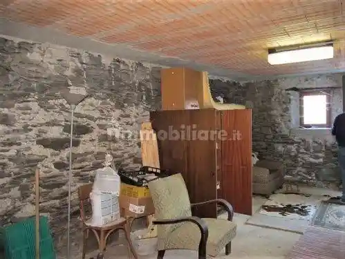 Terratetto unifamiliare 100 m², da ristrutturare, Case Del Piano, Castello dell'Acqua - foto 3