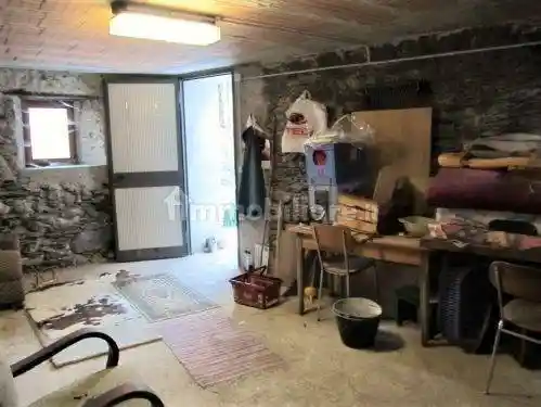 Terratetto unifamiliare 100 m², da ristrutturare, Case Del Piano, Castello dell'Acqua - foto 4