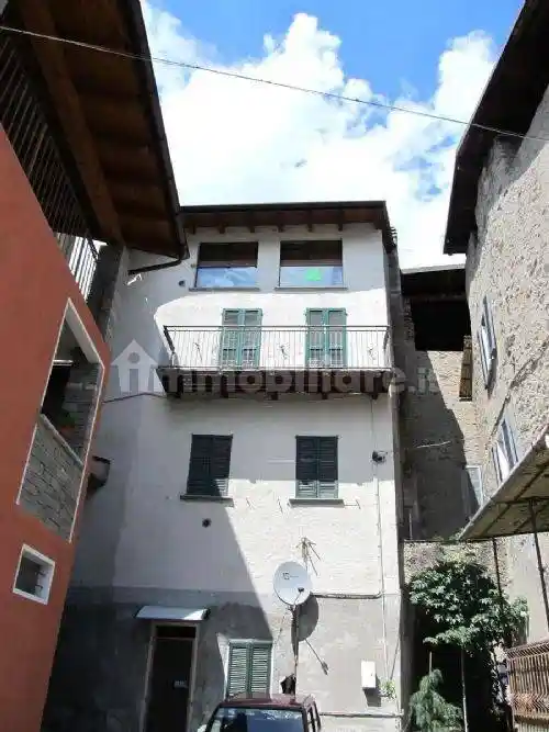 Appartamento in vendita a Castione Andevenno