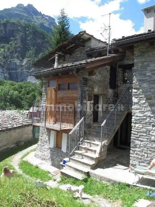 Casa indipendente in vendita a Chiesa in Valmalenco