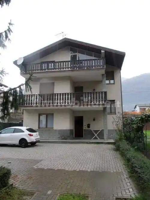 Casa indipendente in vendita a Chiuro