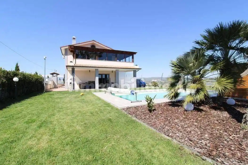 Villa in vendita a Atri