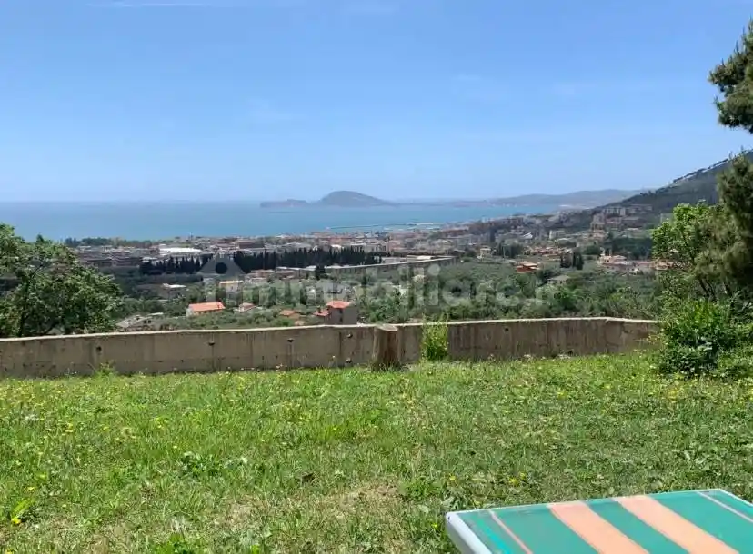Villa in vendita a Formia